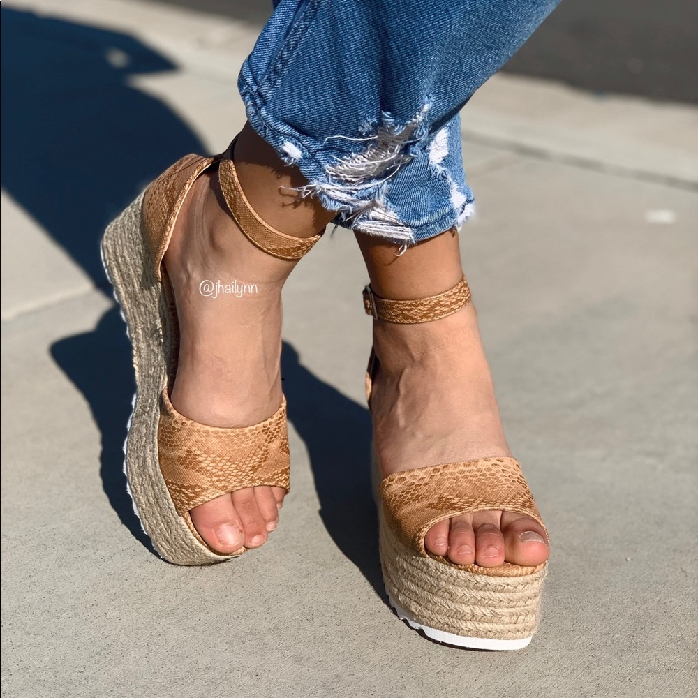 Nude Snake print Espadrille - Picture 5 of 7